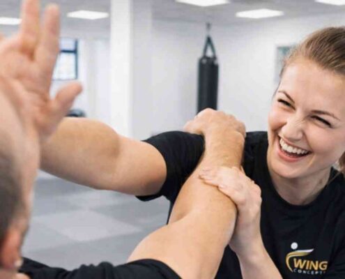 Selbstbehauptungskurs - Frauen | Kampfkunst - Selbstverteidigung - Kampfsport - Fitness